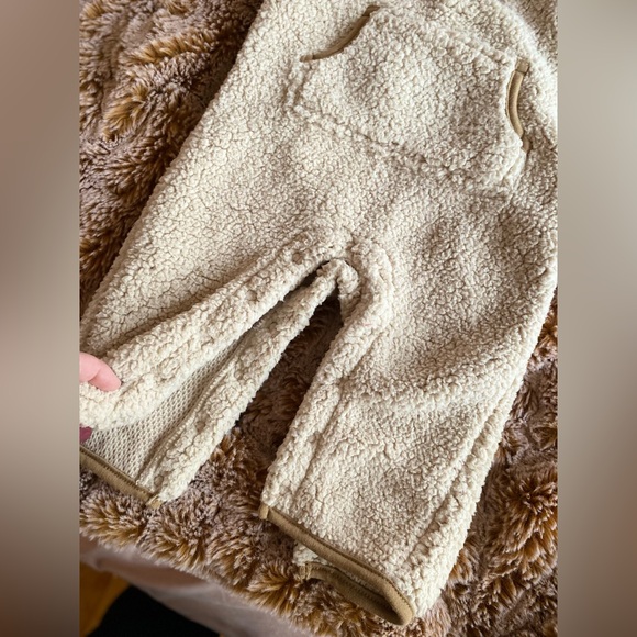 NWOT Carters fuzzy fleece snowsuit gender neutral in 12 months - Picture 5 of 5